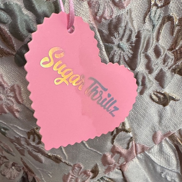 Sugar Thrillz Pink Floral Lace Blouse - Picture 3 of 8